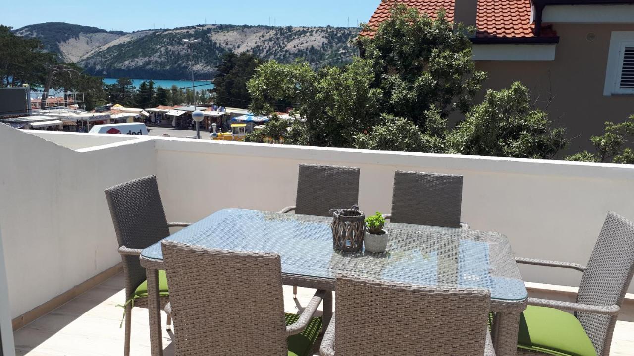 Apartments Arbis Lopar Eksteriør bilde